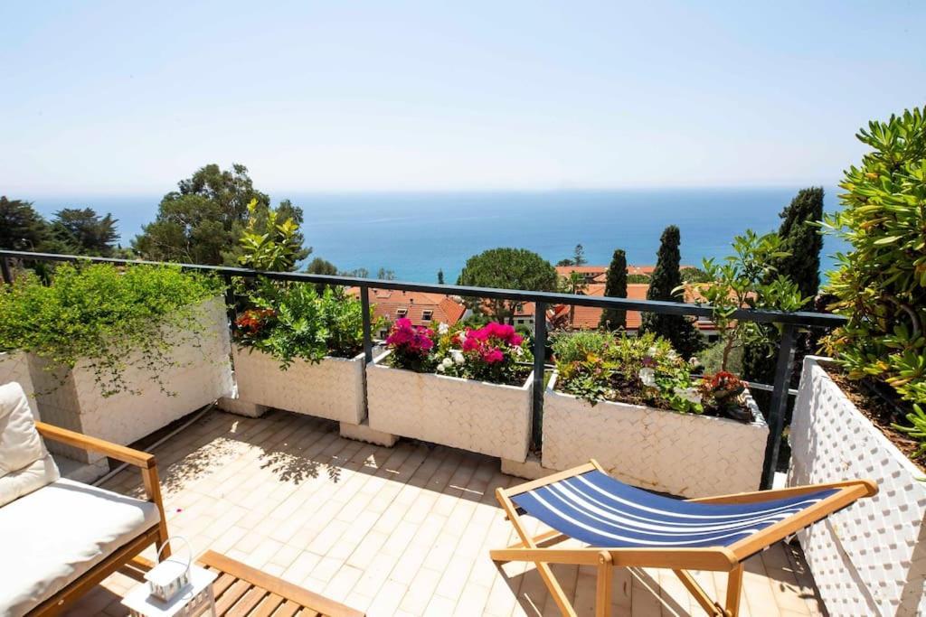 Il Grande Blu - Vista Panoramica Sul Golfo Apartman Ospedaletti Kültér fotó