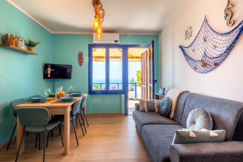 Il Grande Blu - Vista Panoramica Sul Golfo Apartman Ospedaletti Kültér fotó